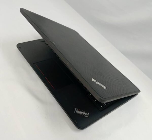 Lenovo ThinkPad (256GB, 4GB RAM, Core i5 vPro) - Image 2